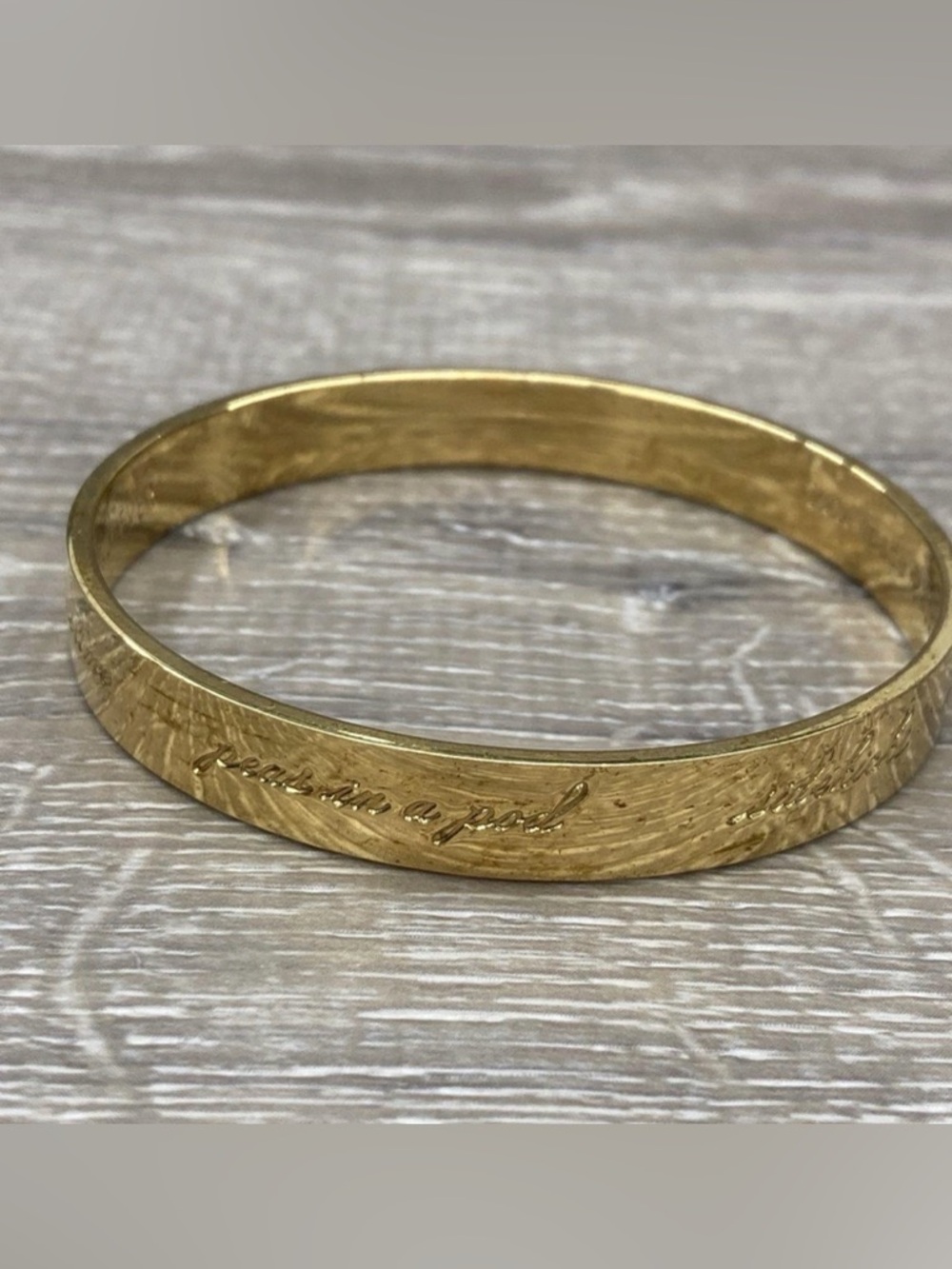 Kate Spade “Best Friend Ever” Engraved Gold Tone Bangle Bracelet 2467